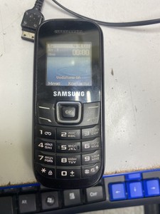 Б/в Мобільний телефон Samsung gt-e1200i 01-200933596