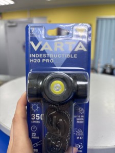 Б/в Ліхтар Varta indestructible h20 pro 01-200958531