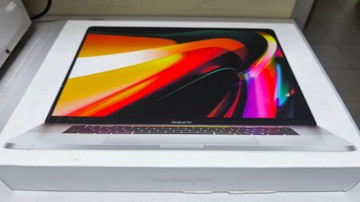Б/в Ноутбук Apple macbook pro 16" 2019 a2141 core i7 2,6ghz/ram16gb/ssd512gb/amd radeon pro 5300m 4gb 01-201007624
