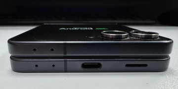 Б/в Мобільний телефон Samsung galaxy flip7 12/256gb 01-201008321