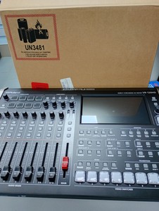 Б/в Мікшерний пульт Roland vr-120hd 01-200800299