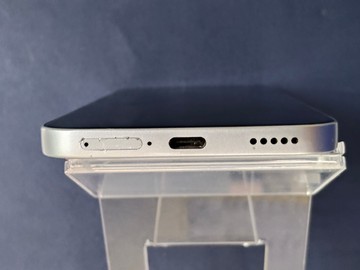 Б/в Мобільний телефон Honor 400 lite 8/256gb 01-201090948