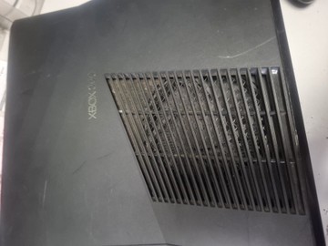 Б/в Ігрова приставка Microsoft xbox360 e 250gb 01-201092583