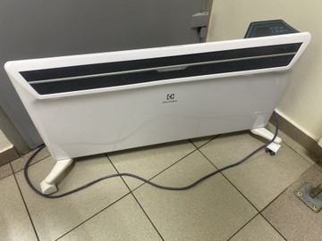 Б/в Обігрівач Electrolux ech/ag2-2000 ef 01-201106516