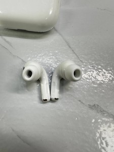 Б/в Навушники Apple airpods pro 2nd generation magsafe 01-201127910