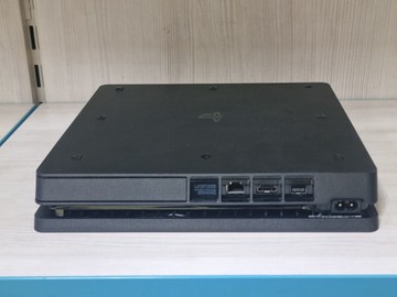 Б/в Ігрова приставка Sony playstation 4 slim 500gb 01-201131257