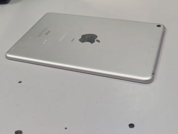 01-19051245: Apple ipad mini 5 wifi a2125 64gb