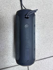 01-200740717: Jbl flip essential 2