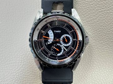 01-200741048: Timex sr920sw
