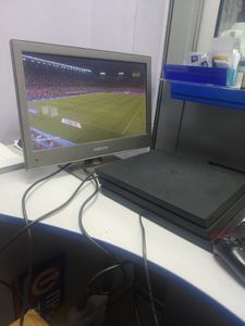 01-200760007: Sony playstation 4 pro