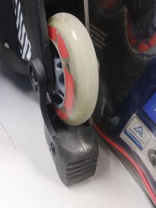 01-200619250:  herren inline-skates art.7575 (розмір45)