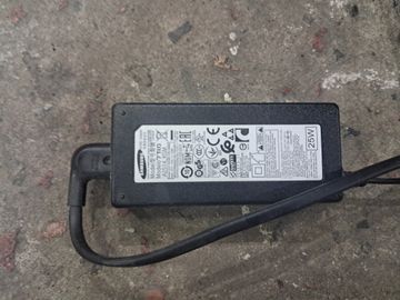 01-200775438: Lg 22m37a