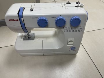 01-200778427: Janome top 22s