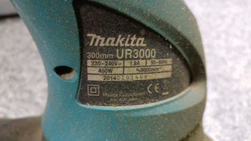 01-200779299: Makita ur3000