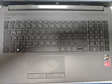 Hp 15/ryzen 5 2500u ddr4/8gb ddr4/hdd *відсутній/ssd 256 gb/*інтегрована