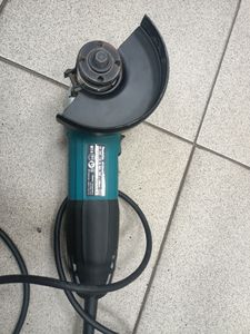 01-200797023: Makita ga5030