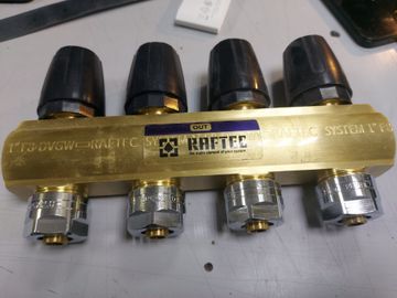 Б/у Коллектор для теплого пола Raftec lm 1" f8 dvgw 01-200805580