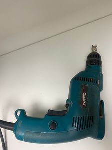 Б/у Дрель ударная Makita 6408 01-200824375