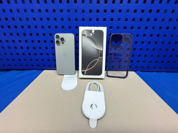 Б/в Мобільний телефон Apple iphone 16 pro max 256gb 01-200865220