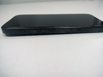 Б/в Мобільний телефон Apple iphone 15 pro 256gb 01-200911732