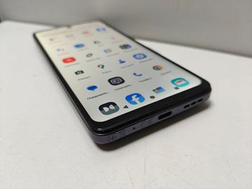 Б/в Мобільний телефон Motorola g04 4/64gb 01-200918940