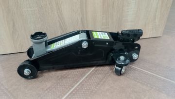 Б/в Домкрат Belauto dp28p 01-200909347