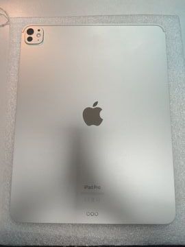 Б/в Планшет Apple ipad pro 13 2024 wi-fi 256gb 01-200918936