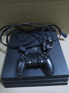 Б/в Ігрова приставка Sony playstation 4 pro 1tb 01-200984794