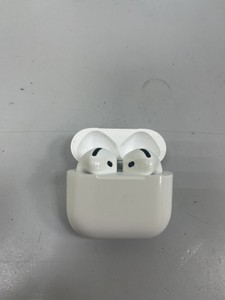 Б/в Навушники Apple airpods 4 with active noise cancellation 01-200991470
