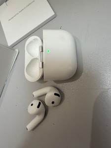 Б/в Навушники Apple airpods 4 01-201046709