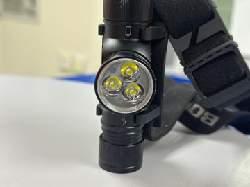 Б/в Налобний ліхтарик Boruit hp 330 led 01-201087055