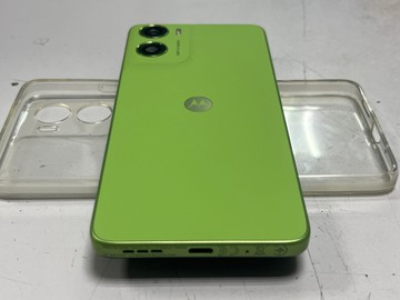 Б/в Мобільний телефон Motorola moto g06 4g 4/64gb 01-201106749