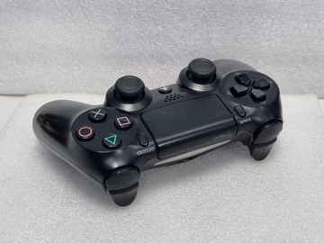 Б/в Геймпад Sony dualshock 4 01-201147382