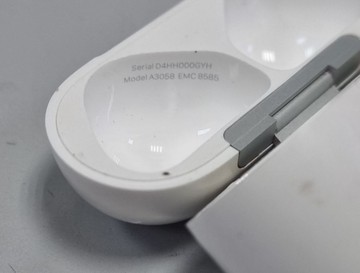 Б/у Навушники Apple airpods 4 01-201106861