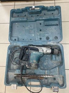 01-200446267: Makita hr4002