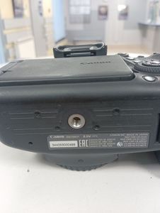 01-200467692: Canon eos 6d mark ii body