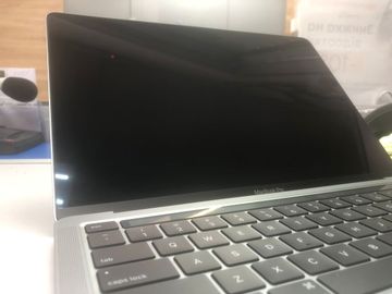 01-200534345: Apple a2338/macbook pro 13,3 /m1 8-gpu/ ram8gb/ ssd512gb/ retina/ truetone/ touch bar