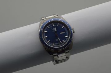 01-200577845: Lip Mariner 8190