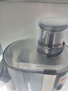 01-200612828: Braun j500