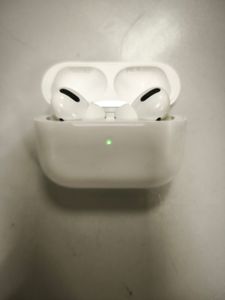 01-200777389: Apple airpods pro