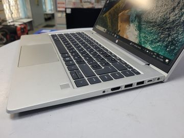 01-200635934: Hp 13/ryzen 5 5600h ddr4/8gb ddr4/hdd *відсутній/ssd 256 gb/*інтегрована