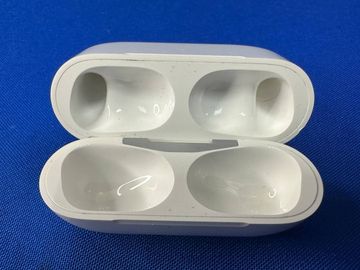 01-200797704: Apple airpods pro 2nd generation