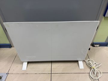 Б/в Обігрівач Delonghi slim style hsx 2320 01-200810509