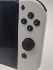 Б/у Игровая приставка Nintendo switch oled 01-200810477