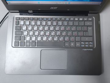 Б/у Ноутбук Acer 13/core i5 2467m ddr3/4gb ddr3/hdd 120 gb/ssd *відсутній/*інтегрована 01-200820831