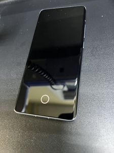 Б/в Мобільний телефон Xiaomi 12 8/128gb 01-200843132