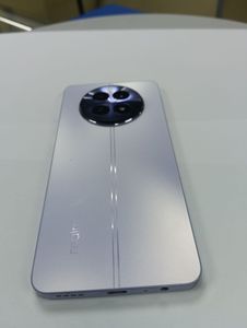Б/в Мобільний телефон Realme 12 5g 8/256gb 01-200811011