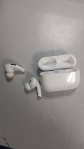 Б/в Навушники Apple airpods pro 2nd generation with magsafe charging case usb-c 01-200849177