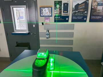 Б/у Лазерный нивелир Bosch gll 3-80 cg professional 01-200850985