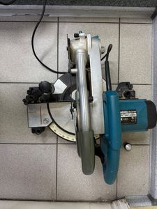 Б/в Пила торцева Makita mls100 01-200871926